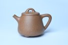 紫砂壶图片：美壶特惠 油润老段泥精致高石瓢紫砂茶壶 茶人醉爱 - 宜兴紫砂壶网