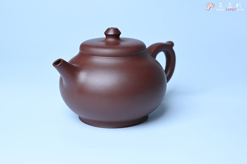 紫砂壶图片：潜力股周小培老师 4号井深井红皮龙全手工修德壶 养后特润 期待与您结缘 - 宜兴紫砂壶网