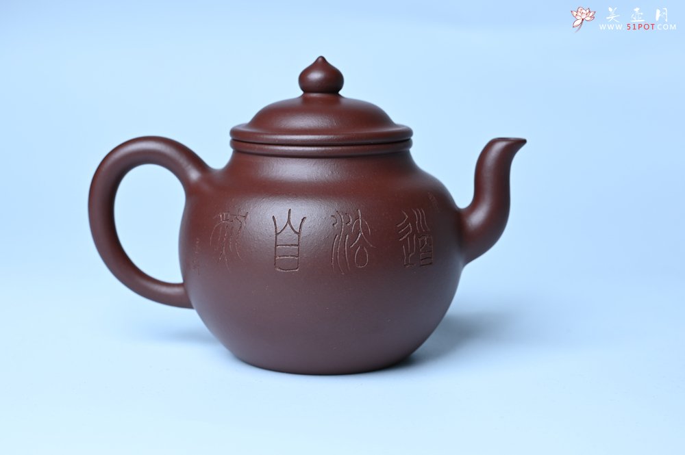 紫砂壶图片：油润黄龙山4号深井红皮龙 全手工高灯壶 文气装饰人物 道法自然 - 宜兴紫砂壶网