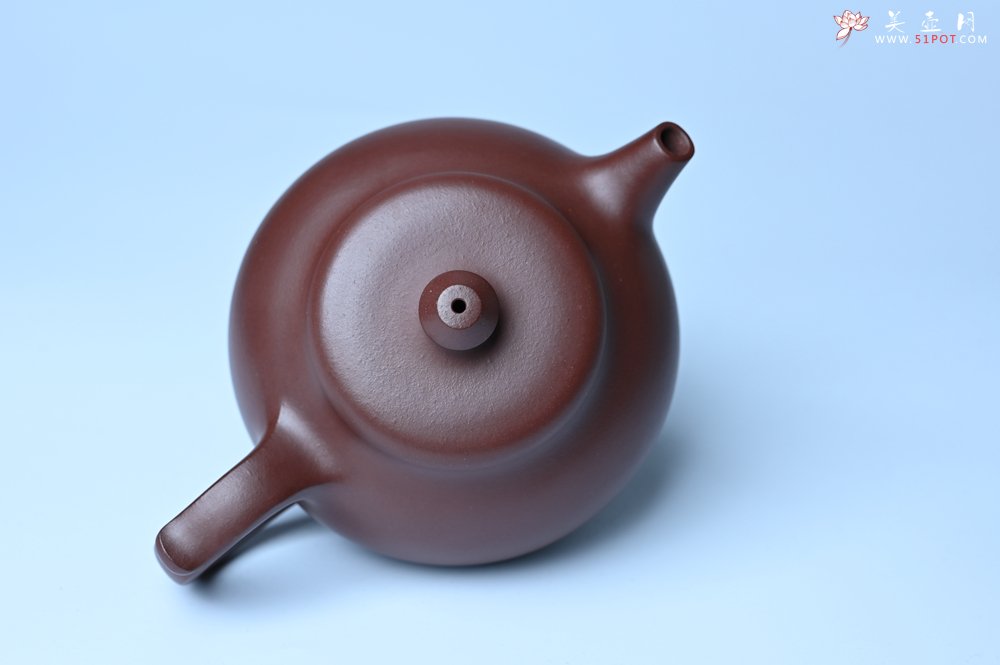 紫砂壶图片：潜力股周小培老师 4号井深井红皮龙全手工修德壶 养后特润 期待与您结缘 - 宜兴紫砂壶网