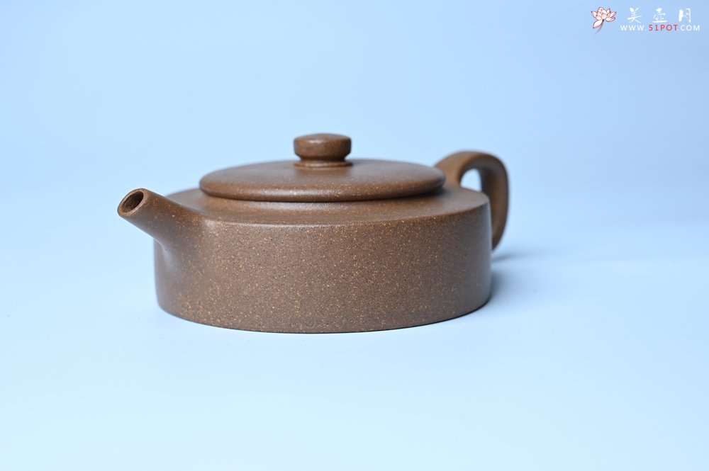 紫砂壶图片：美壶特惠  精工老段周盘壶 小壶难做 易泡养 杀茶利器 - 宜兴紫砂壶网