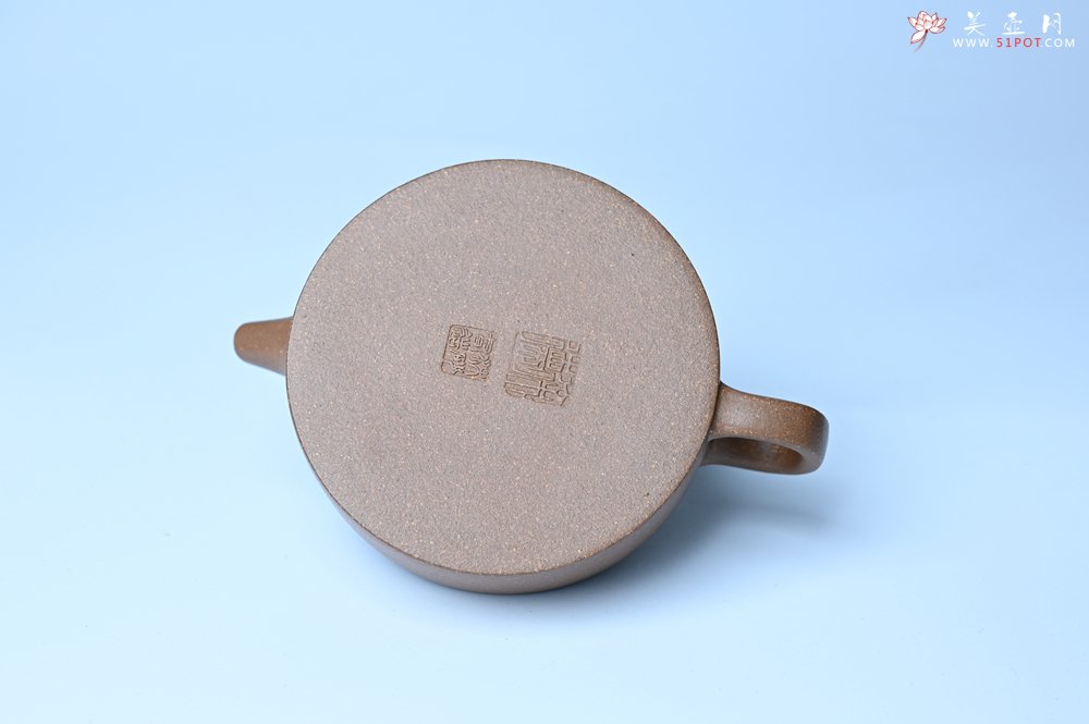 紫砂壶图片：美壶特惠  精工老段周盘壶 小壶难做 易泡养 杀茶利器 - 宜兴紫砂壶网