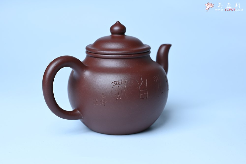 紫砂壶图片：油润黄龙山4号深井红皮龙 全手工高灯壶 文气装饰人物 道法自然 - 宜兴紫砂壶网