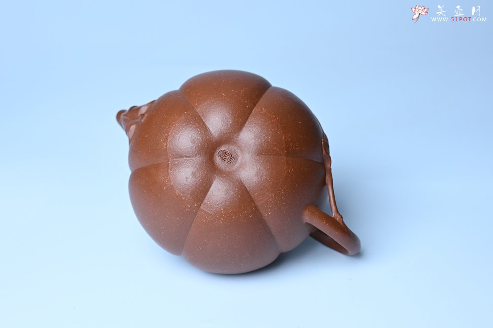 紫砂壶图片：美壶特惠 特好降坡泥南瓜壶 肌理丰富生动 茶人醉爱 - 宜兴紫砂壶网