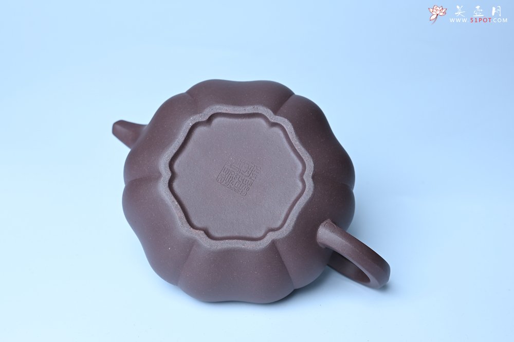 紫砂壶图片：美壶特惠 紫砂壶手工手制优质紫泥葵仿古壶 茶人醉爱 - 宜兴紫砂壶网