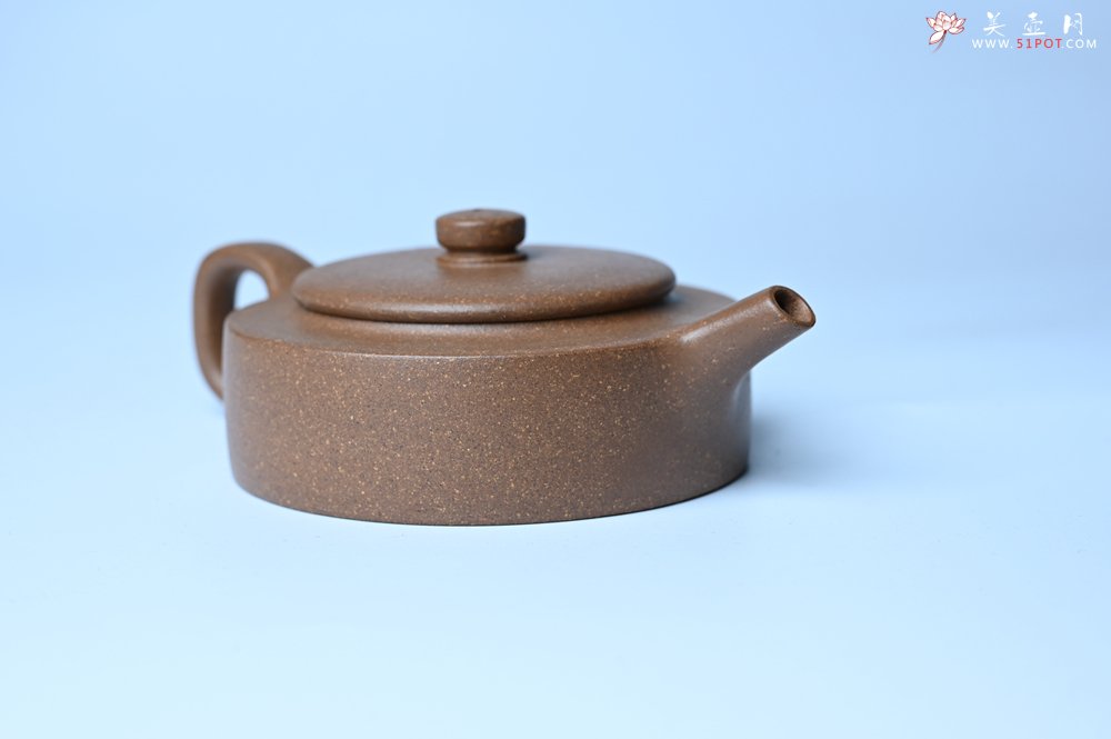 紫砂壶图片：美壶特惠  精工老段周盘壶 小壶难做 易泡养 杀茶利器 - 宜兴紫砂壶网