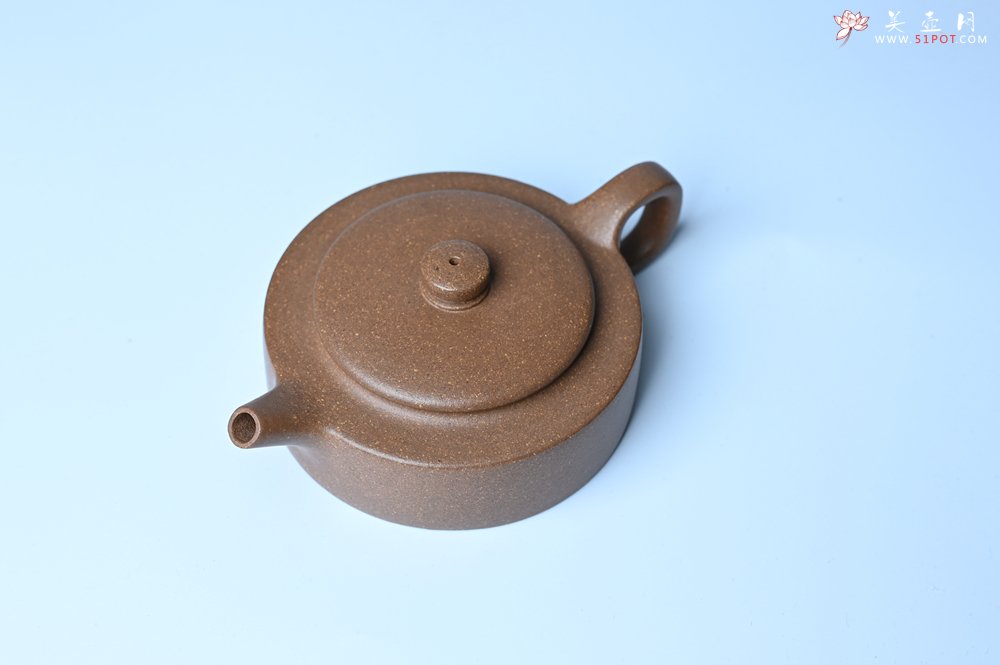 紫砂壶图片：美壶特惠  精工老段周盘壶 小壶难做 易泡养 杀茶利器 - 宜兴紫砂壶网