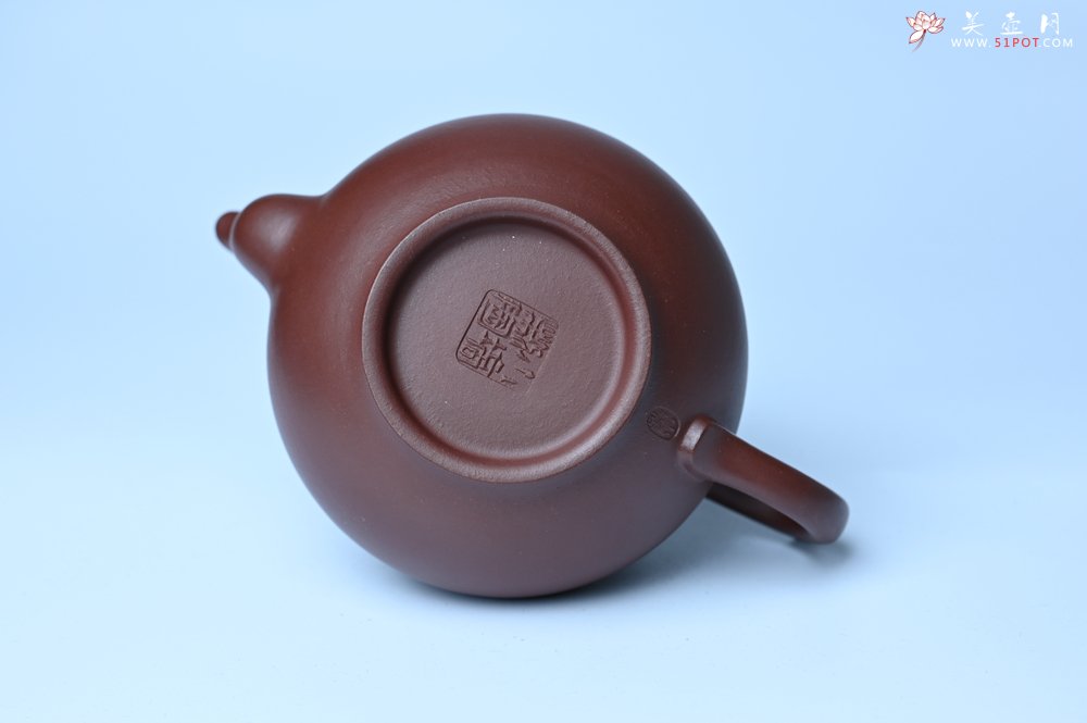 紫砂壶图片：潜力股周小培老师 4号井深井红皮龙全手工笑樱壶 养后特润 期待与您结缘 - 宜兴紫砂壶网