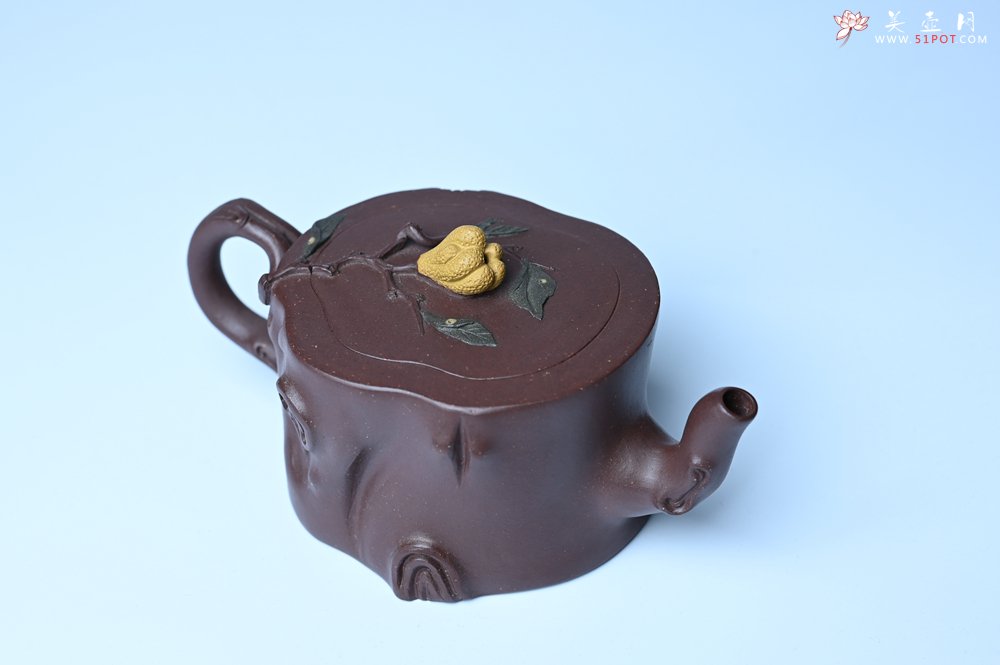 紫砂壶图片：美壶特惠 精致老紫泥佛手壶 肌理生动 底部刻佛手祥云特文气 - 宜兴紫砂壶网