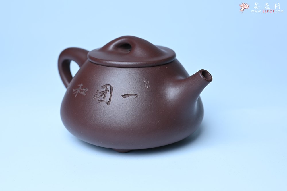 紫砂壶图片：油润底曹青 全手工景舟小石瓢 装饰人物 特文气 - 宜兴紫砂壶网