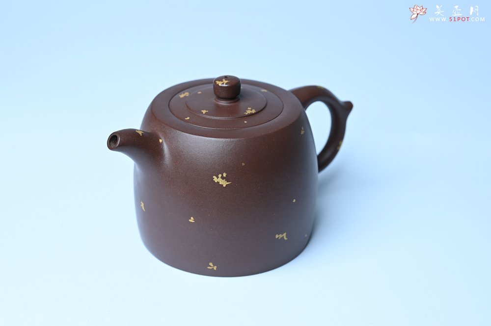 紫砂壶图片：美壶特惠 特好老紫泥洒金井栏壶 茶人醉爱 - 宜兴紫砂壶网