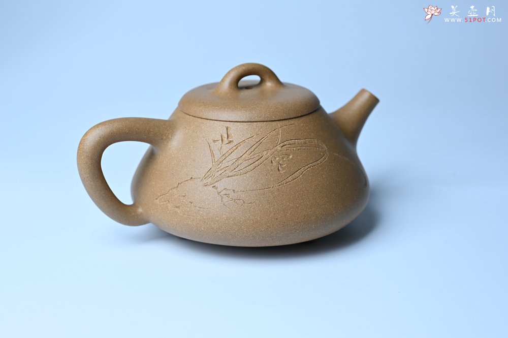 紫砂壶图片：油润老段泥(此泥料属于家藏老料！油润无比，识者自知！)全手工曼生石瓢 陶兴精心装饰 - 宜兴紫砂壶网