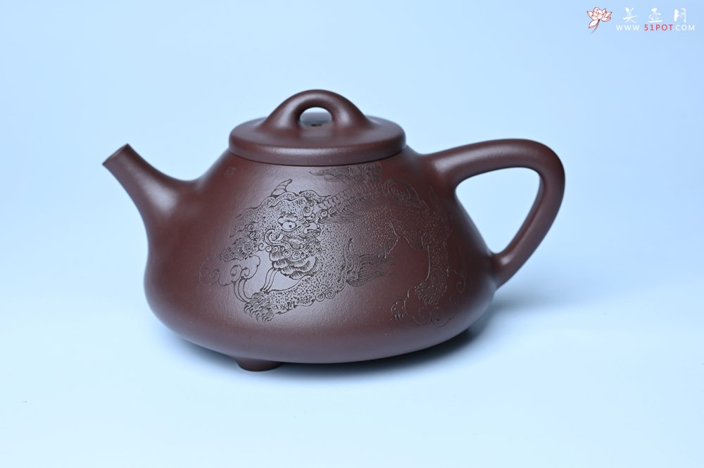 紫砂壶图片：特油润底曹青 全手工子冶石瓢 助工装饰菩萨坐骑瑞兽 - 宜兴紫砂壶网
