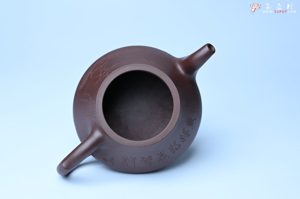 紫砂壶图片：潜力股周小培老师全手工底槽青缘德壶（借问酒家何处有）牧童遥指杏花村 期待与您结缘 - 宜兴紫砂壶网