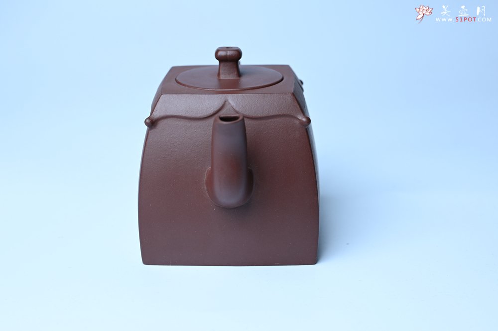 紫砂壶图片：美壶特惠 精致四方圆口壶 造型新颖 - 宜兴紫砂壶网