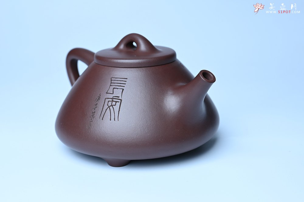 紫砂壶图片：特油润底曹青 全手工子冶石瓢 助工装饰菩萨坐骑瑞兽 - 宜兴紫砂壶网