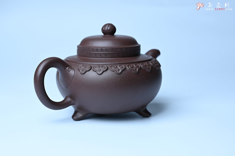 紫砂壶图片：美壶特惠 精致紫泥云肩如意壶 茶人醉爱 - 宜兴紫砂壶网