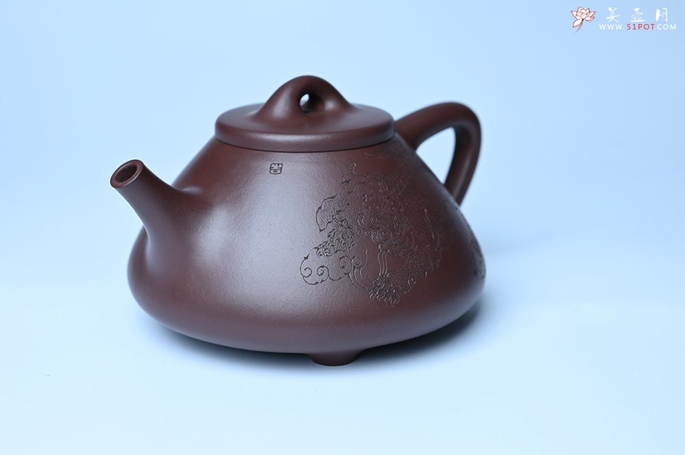 紫砂壶图片：特油润底曹青 全手工子冶石瓢 助工装饰菩萨坐骑瑞兽 - 宜兴紫砂壶网
