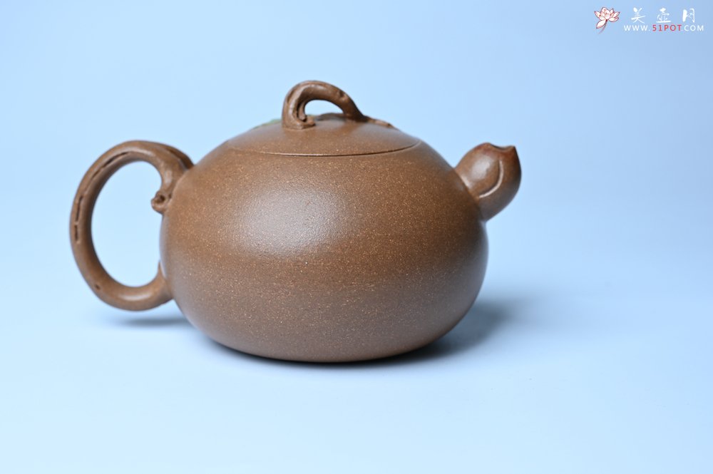 紫砂壶图片：美壶特惠 潜力股董静老师精品老段泥双色寿桃壶 茶人醉爱 - 宜兴紫砂壶网