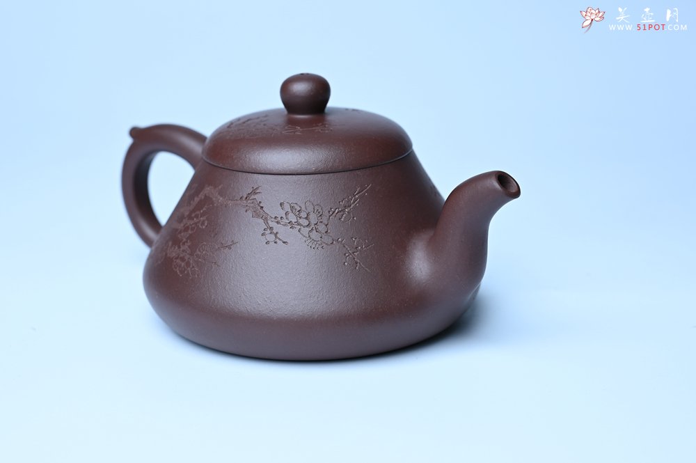 紫砂壶图片：潜力股周小培老师 全手工底槽青缘德壶 装饰通转梅花特文气 期待与您结缘 - 宜兴紫砂壶网