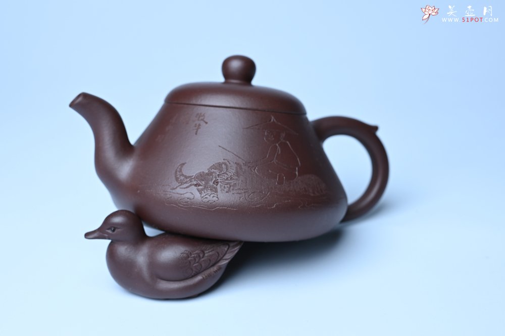紫砂壶图片：潜力股周小培老师全手工底槽青缘德壶（借问酒家何处有）牧童遥指杏花村 期待与您结缘 - 宜兴紫砂壶网