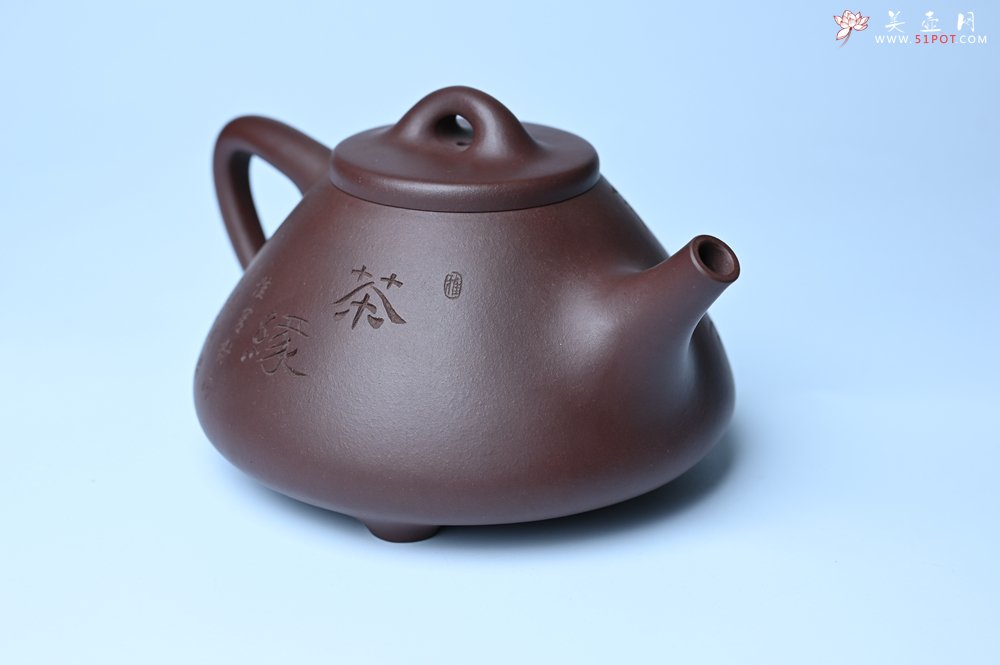 紫砂壶图片：潜力股周小培 特好全手工底槽清子冶石瓢 助工装饰品茶玩壶图 特文气 - 宜兴紫砂壶网
