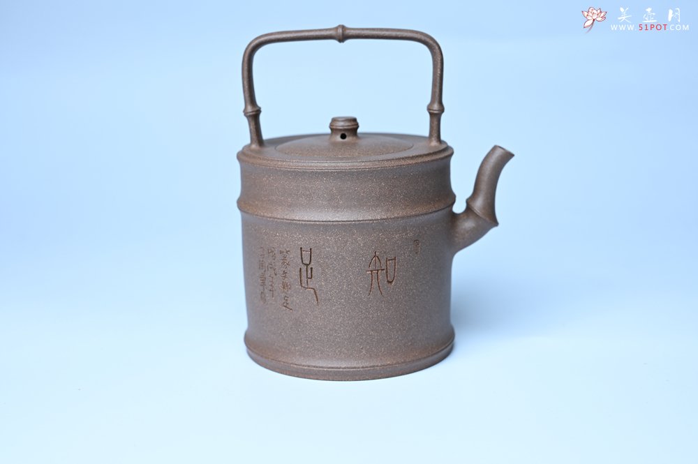 紫砂壶图片：美壶特惠 特好老段泥 精工知（知了）足（竹子）提梁 挺拔秀雅 - 宜兴紫砂壶网