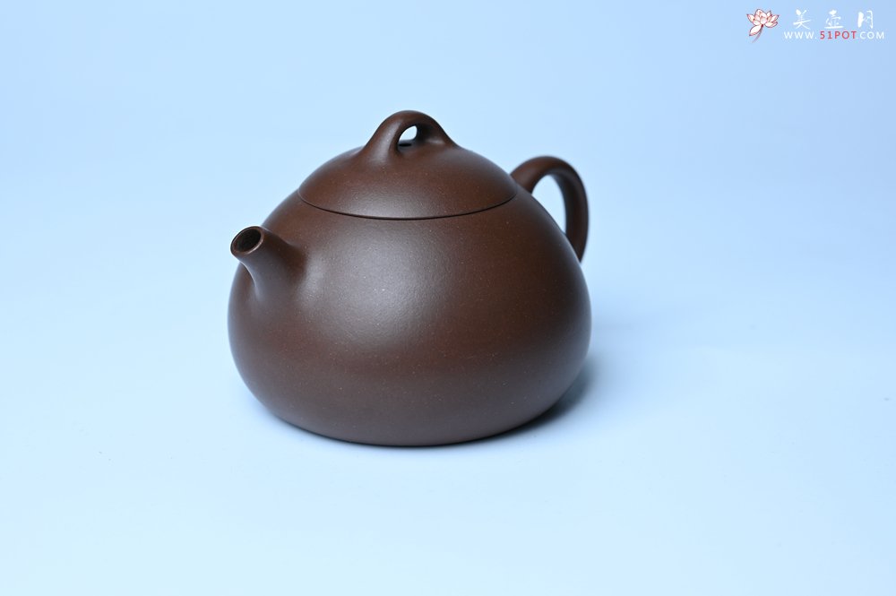 紫砂壶图片：美壶特惠 特好老紫泥小半月 茶人醉爱 - 宜兴紫砂壶网