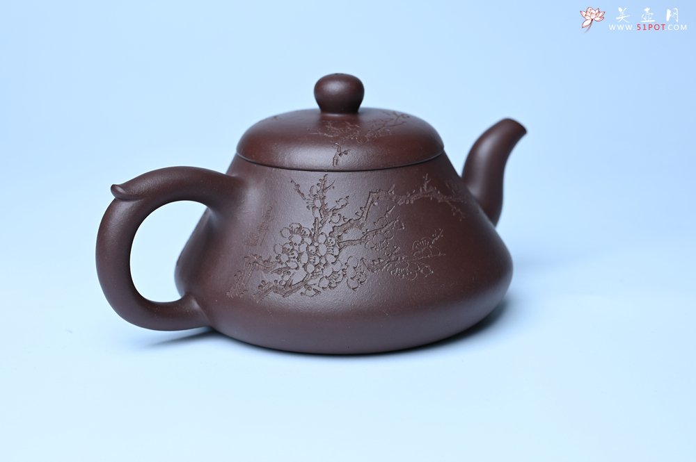 紫砂壶图片：潜力股周小培老师 全手工底槽青缘德壶 装饰通转梅花特文气 期待与您结缘 - 宜兴紫砂壶网