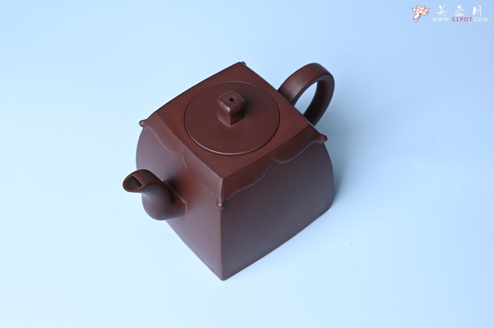 紫砂壶图片：美壶特惠 精致四方圆口壶 造型新颖 - 宜兴紫砂壶网