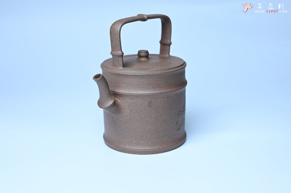 紫砂壶图片：美壶特惠 特好老段泥 精工知（知了）足（竹子）提梁 挺拔秀雅 - 宜兴紫砂壶网