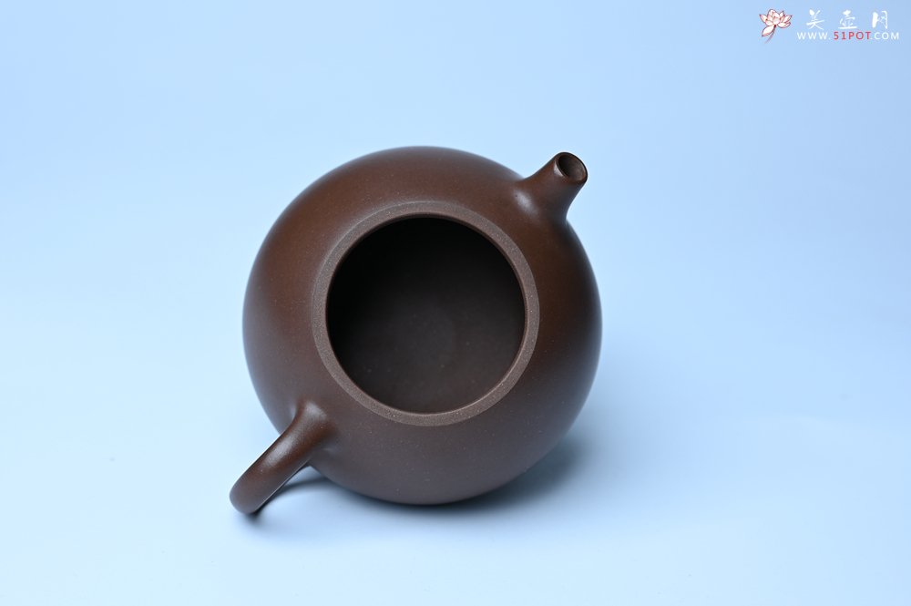 紫砂壶图片：美壶特惠 特好老紫泥小半月 茶人醉爱 - 宜兴紫砂壶网