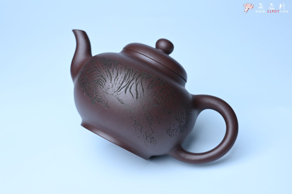 紫砂壶图片：油润黄龙山底槽青 全手工熹微壶 文气装饰 虎啸山林 期待与您结缘 - 宜兴紫砂壶网