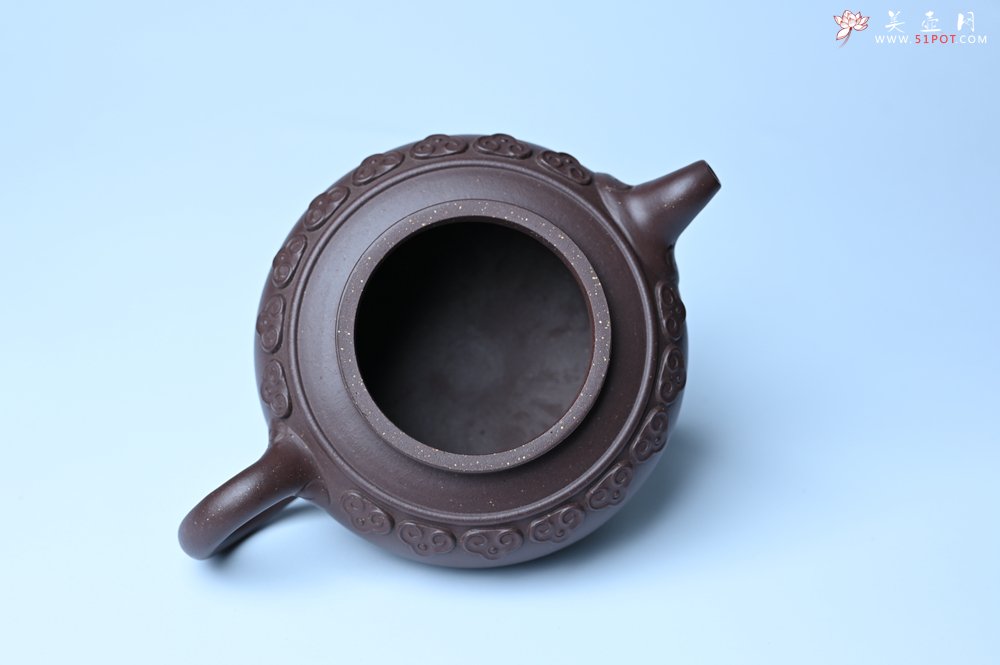 紫砂壶图片：美壶特惠 精致紫泥云肩如意壶 茶人醉爱 - 宜兴紫砂壶网