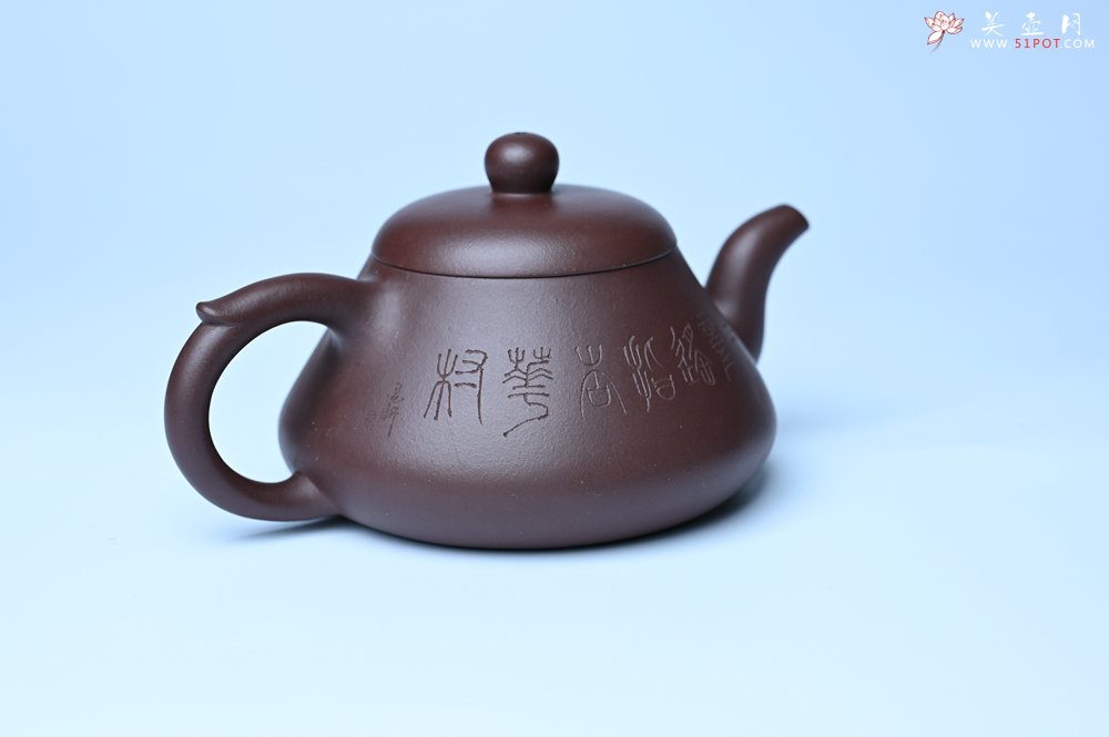 紫砂壶图片：潜力股周小培老师全手工底槽青缘德壶（借问酒家何处有）牧童遥指杏花村 期待与您结缘 - 宜兴紫砂壶网