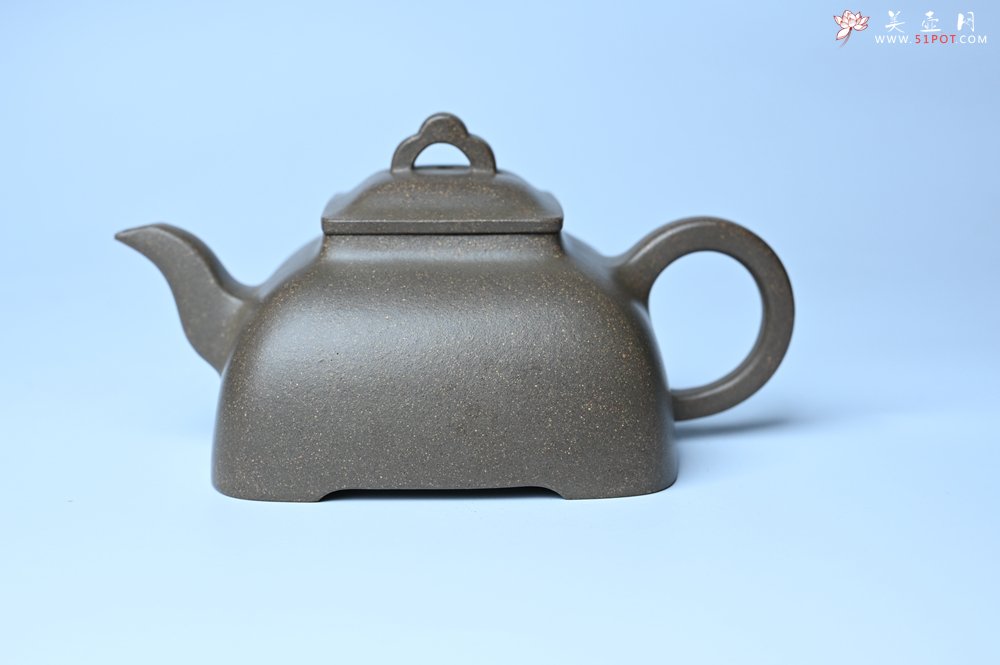 紫砂壶图片：实力派张海艳全手工蟹壳老青段泥精工弧菱壶 - 宜兴紫砂壶网