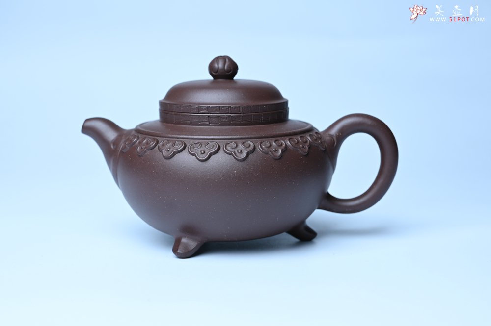 紫砂壶图片：美壶特惠 精致紫泥云肩如意壶 茶人醉爱 - 宜兴紫砂壶网