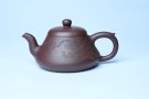 紫砂壶图片：潜力股周小培老师 全手工底槽青缘德壶 装饰通转梅花特文气 期待与您结缘 - 宜兴紫砂壶网