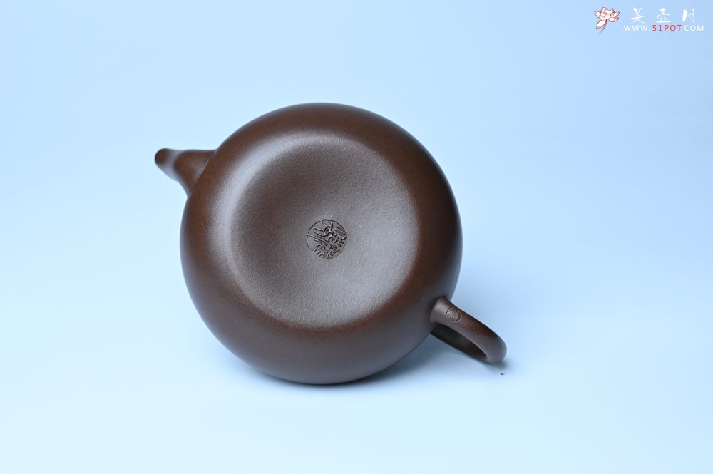 紫砂壶图片：美壶特惠 特好老紫泥茄段梨形壶 茶人醉爱 - 宜兴紫砂壶网