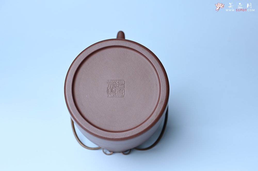 紫砂壶图片：实力派工艺师吕旭莹全手工演绎洋桶壶 大品难度大 资深壶友看过来 - 宜兴紫砂壶网