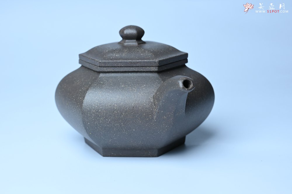 紫砂壶图片：实力派张海艳全手工油润青灰段泥藏六方壶 线面挺快 大气 - 宜兴紫砂壶网