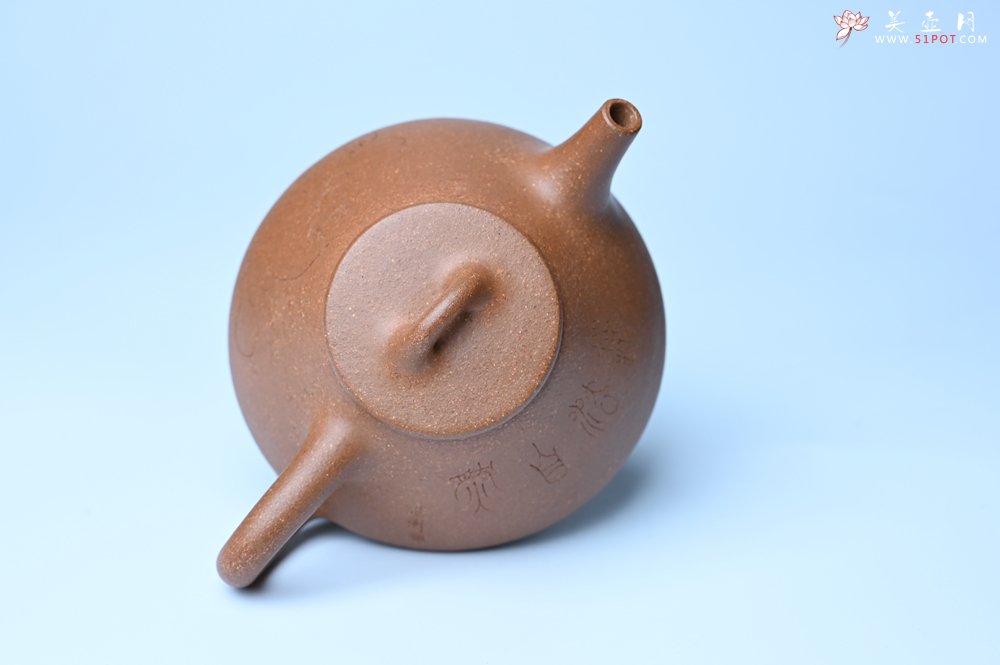 紫砂壶图片：油润五彩段泥 全手工薄胎子冶石瓢 难度大 骨肉匀挺 文气装饰罗汉图 - 宜兴紫砂壶网
