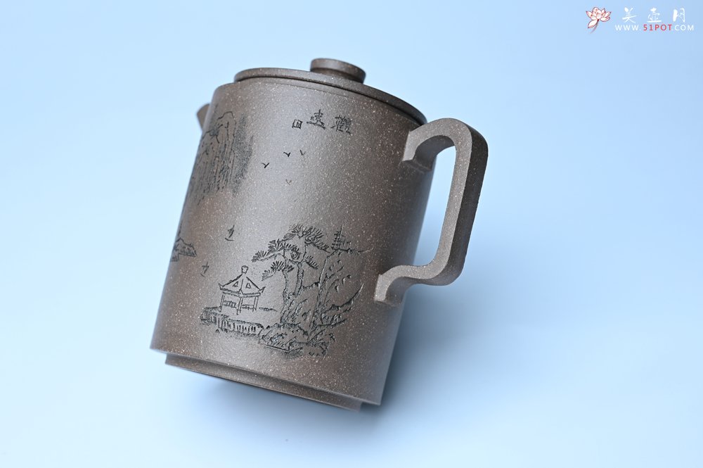 紫砂壶图片：美壶特惠 蠡墅大水潭深井老天青泥 精致圆础壶 装饰山水 茶人醉爱 - 宜兴紫砂壶网