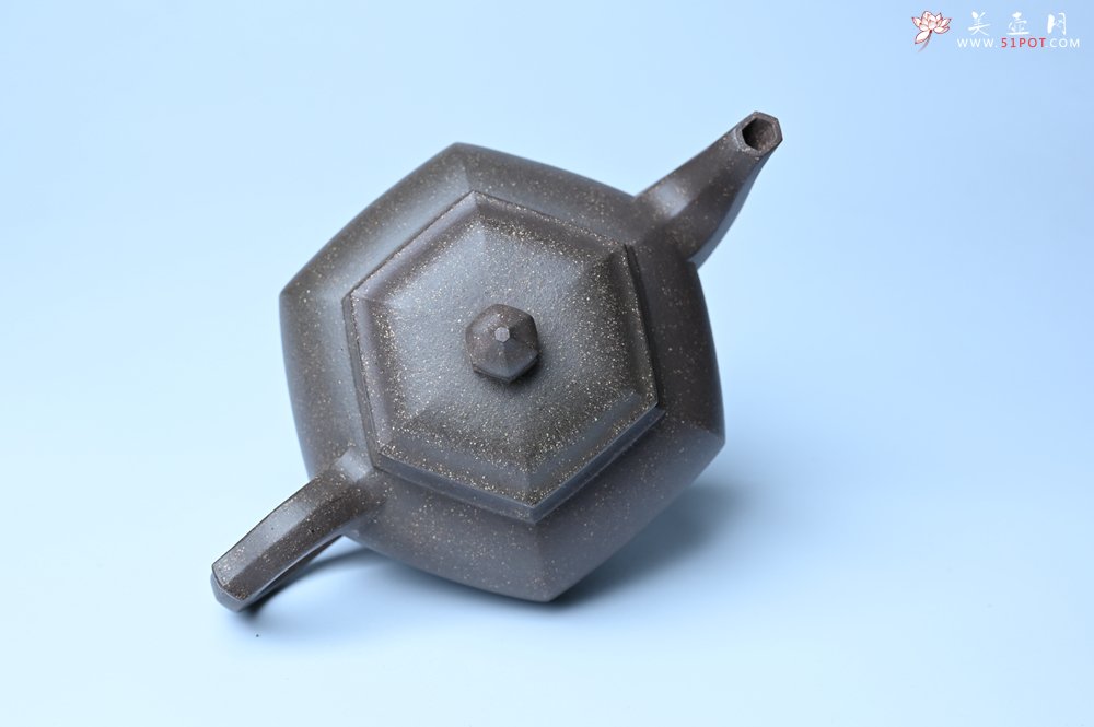 紫砂壶图片：实力派张海艳全手工特好老青灰段泥六方笑樱壶 做工灰常精致 气韵流畅 - 宜兴紫砂壶网