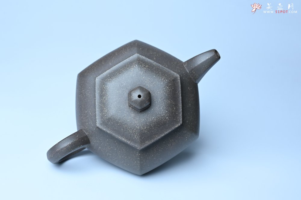 紫砂壶图片：实力派张海艳全手工油润青灰段泥藏六方壶 线面挺快 大气 - 宜兴紫砂壶网