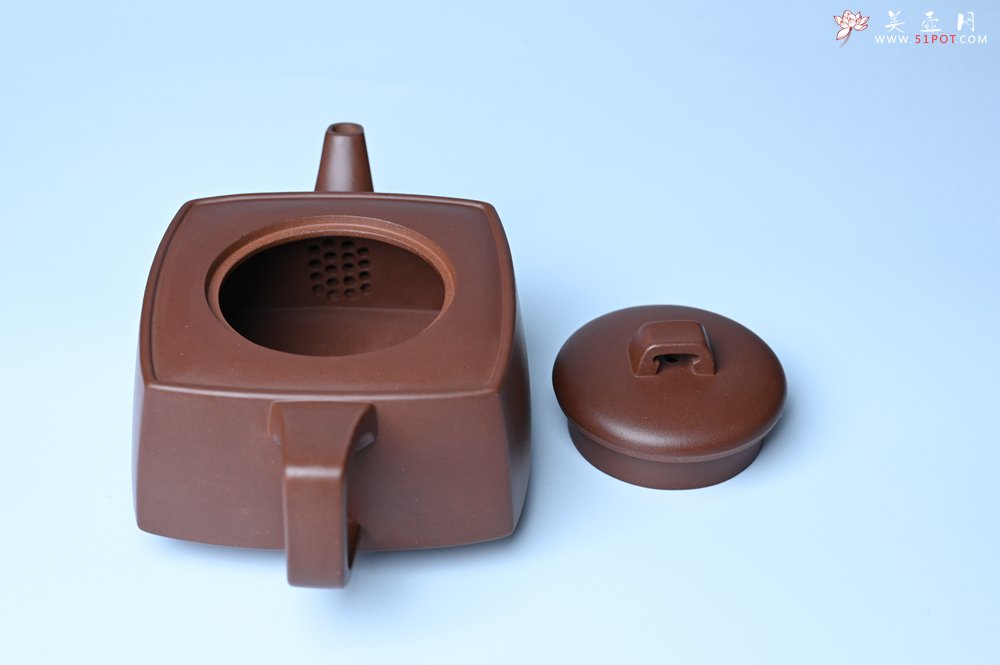 紫砂壶图片：实力派张海艳全手工精工砂四方壶 做工一流 - 宜兴紫砂壶网