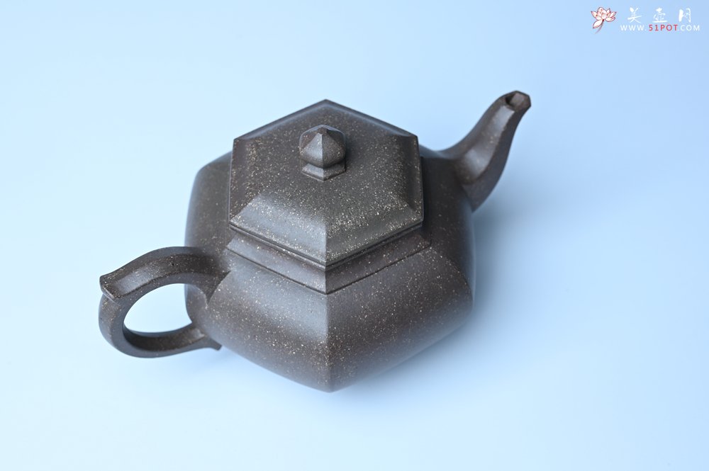 紫砂壶图片：实力派张海艳全手工特好老青灰段泥六方笑樱壶 做工灰常精致 气韵流畅 - 宜兴紫砂壶网