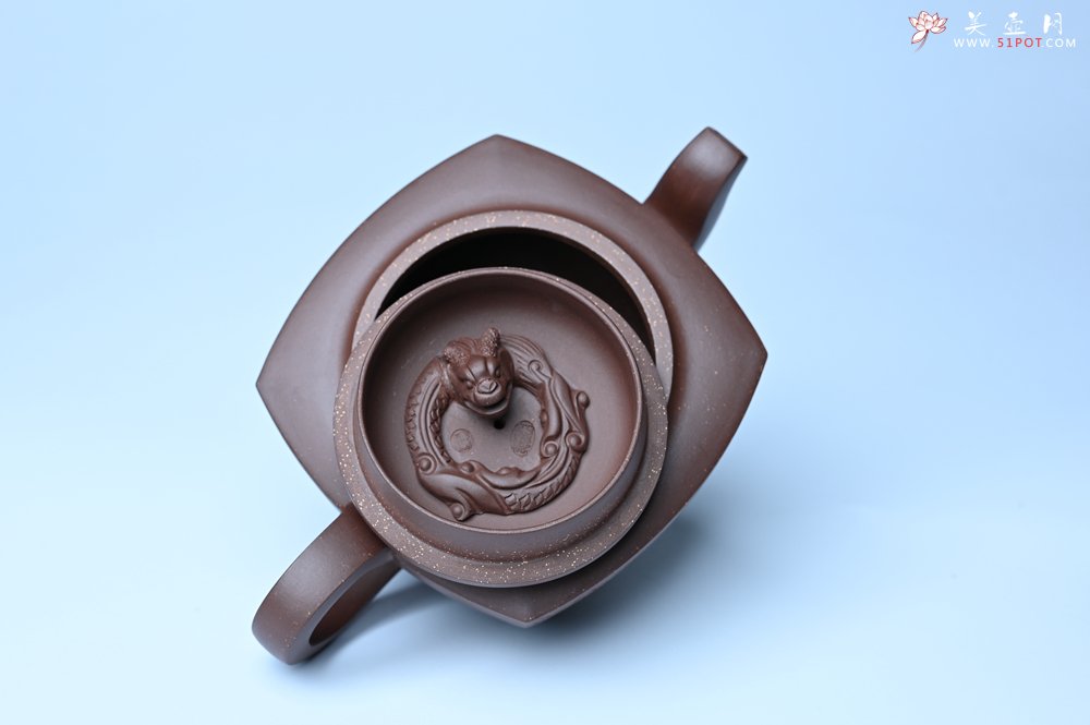 紫砂壶图片：美壶年底特惠 精工卧虎藏龙壶 难度大 茶人醉爱 - 宜兴紫砂壶网