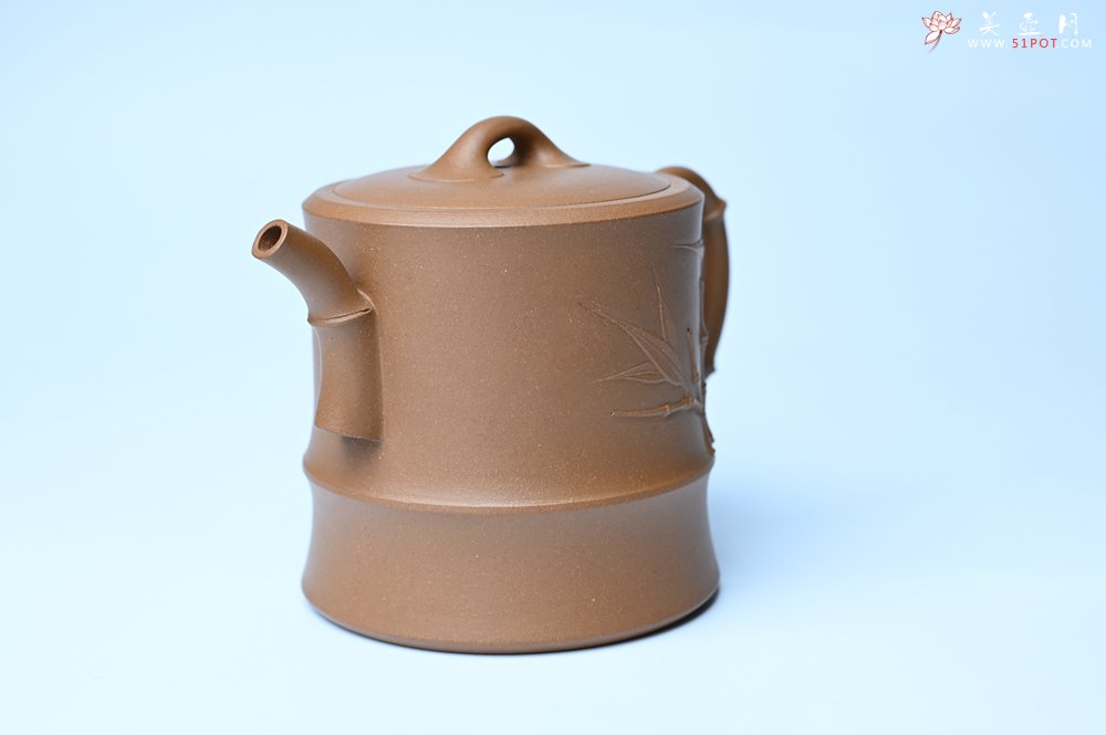 紫砂壶图片：美壶特惠 精工黄金段泥竹段 挺拔秀雅 茶人醉爱 - 宜兴紫砂壶网