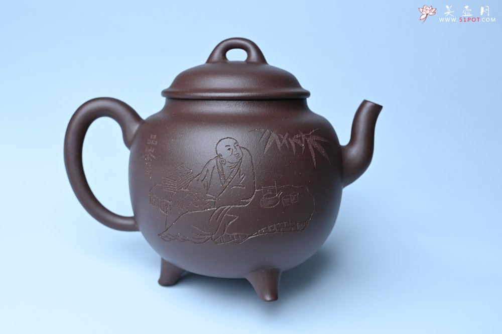 紫砂壶图片：美壶特惠 优质紫泥精致三足鼎壶 品茶论道 - 宜兴紫砂壶网